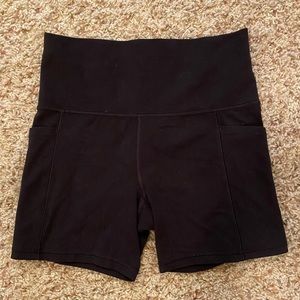 Salutation Stash Pocket 5” Short